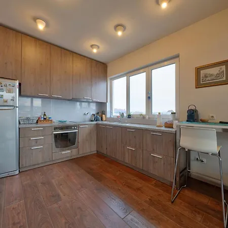 Center View By Flat Mаnager