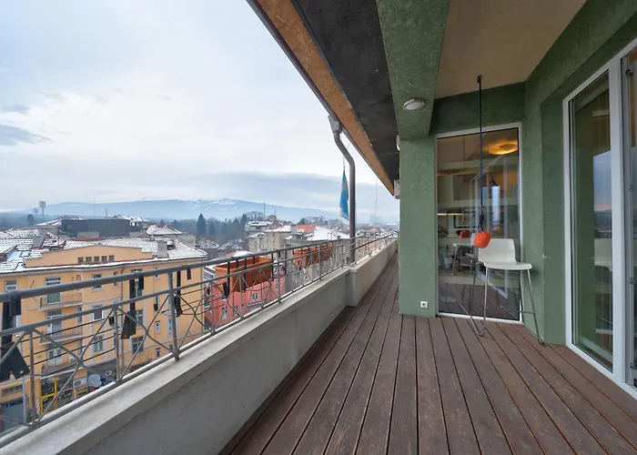 Center View By Flat Mаnager *