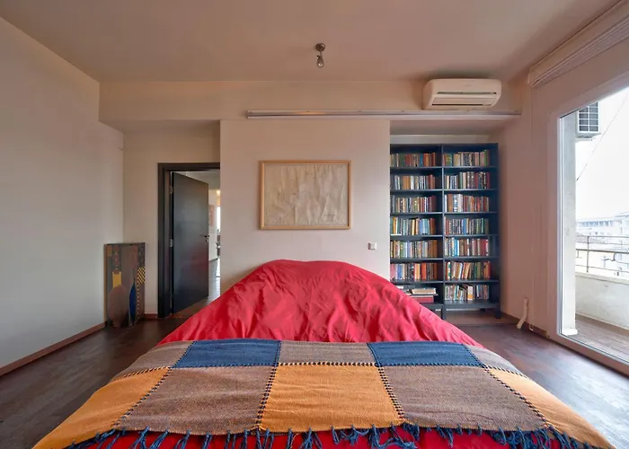 Center View By Flat Mаnager *