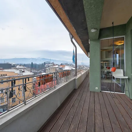 Center View By Flat Mаnager *